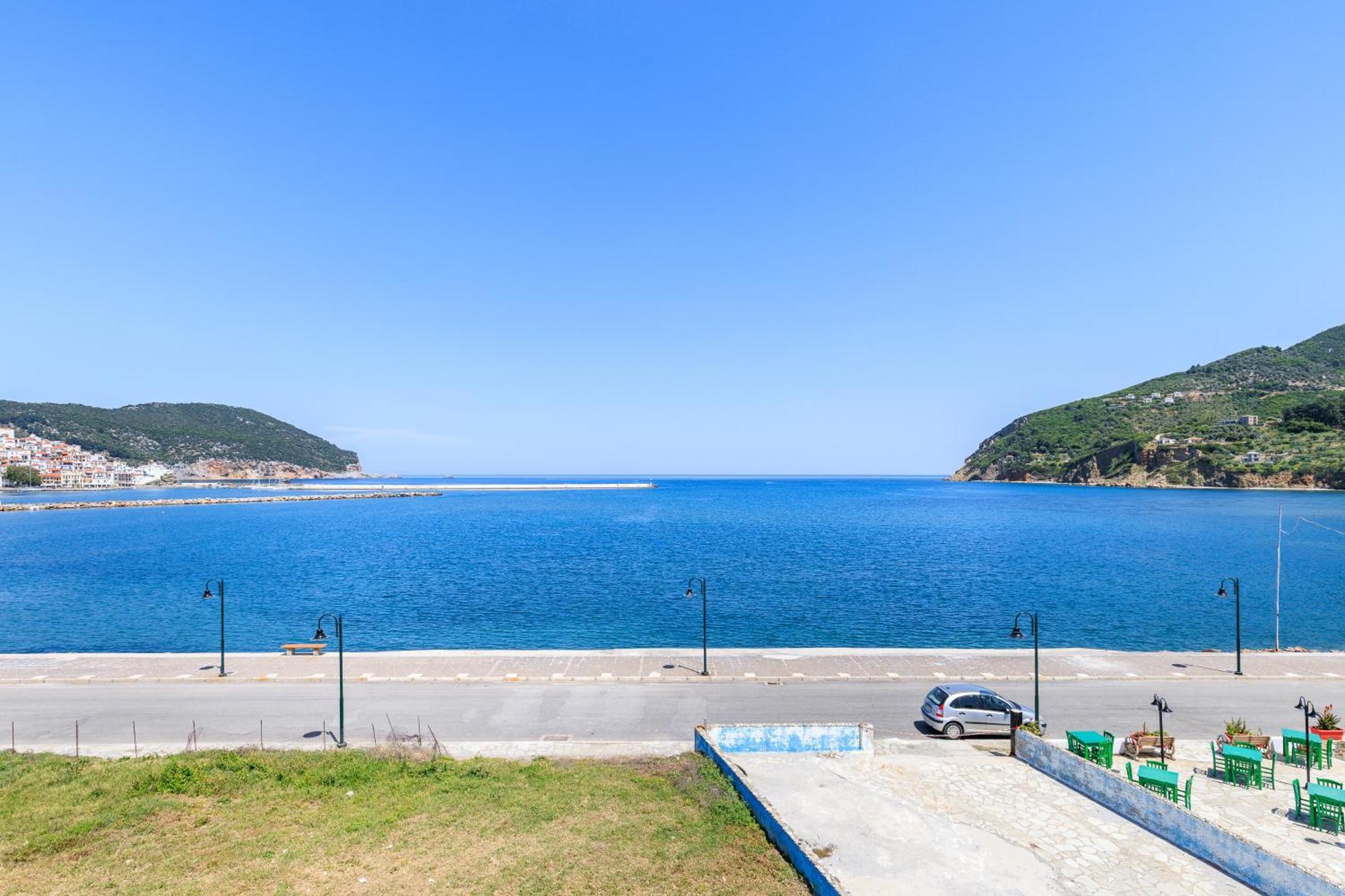 Nikolaos Studios Apartments Скопелос Экстерьер фото