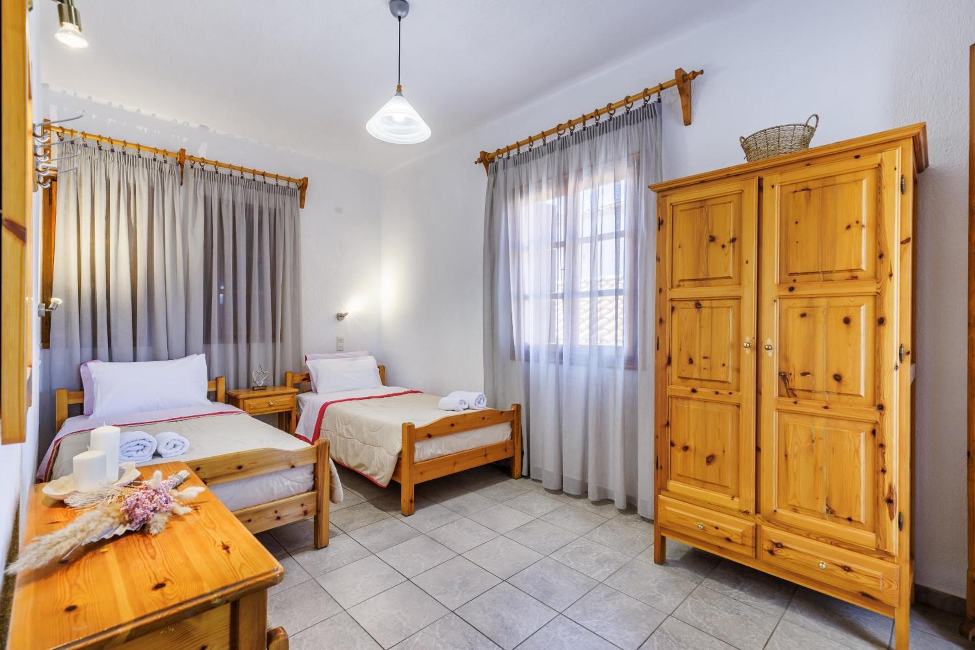 Nikolaos Studios Apartments Скопелос Экстерьер фото