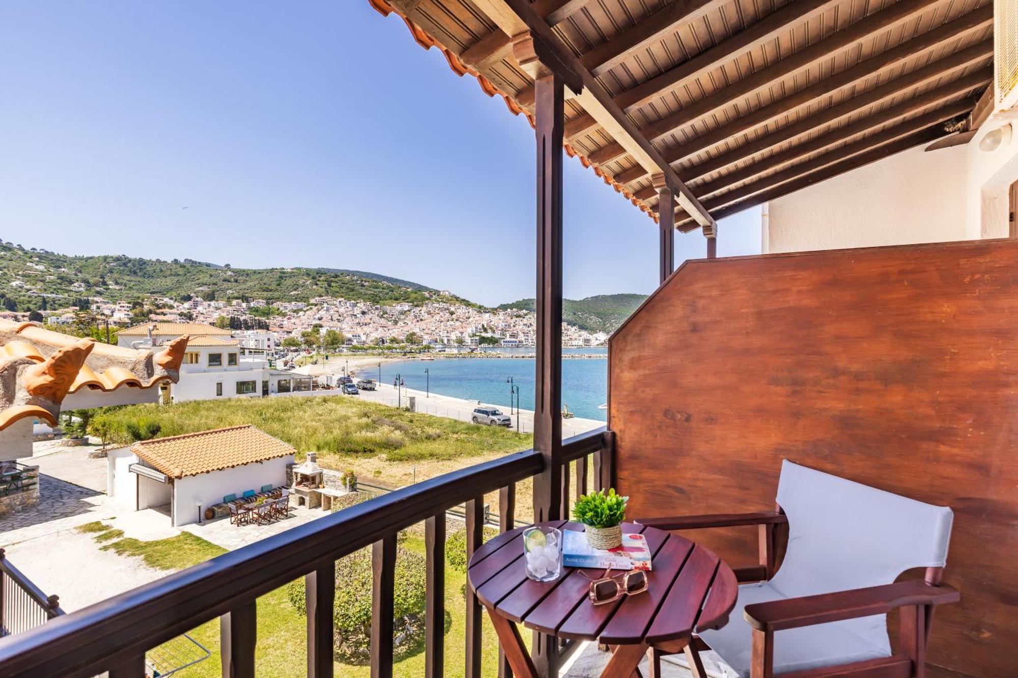 Nikolaos Studios Apartments Скопелос Экстерьер фото