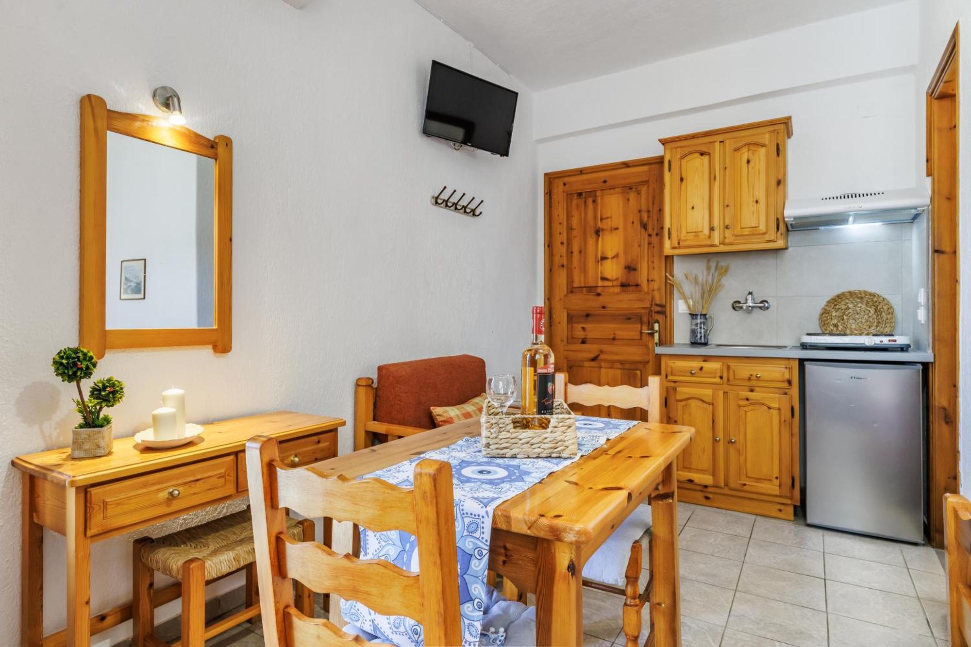 Nikolaos Studios Apartments Скопелос Экстерьер фото